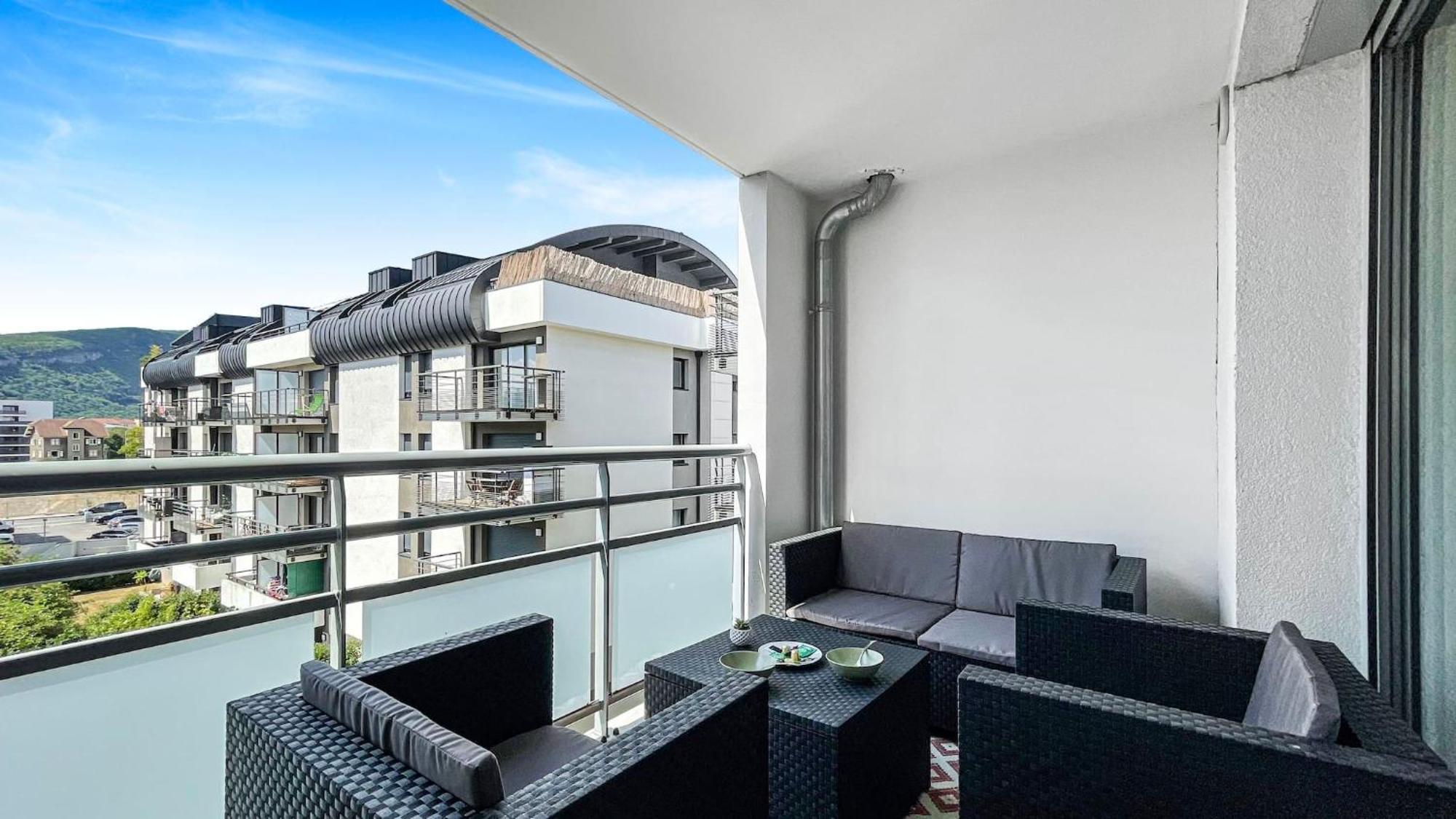 Homey Chloe - New - Parking Gratuit - Balcon Prive - Proche Geneve Анмас Екстериор снимка