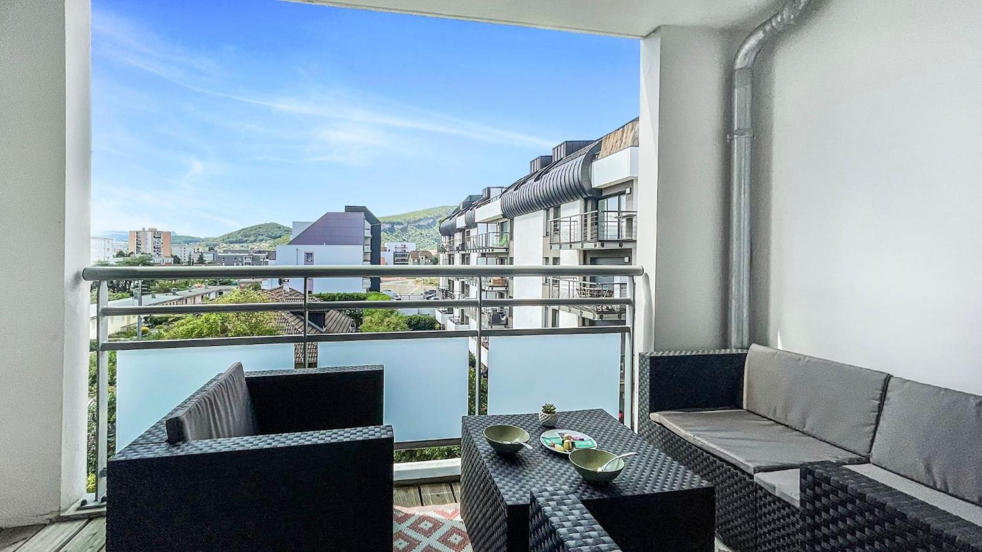 Homey Chloe - New - Parking Gratuit - Balcon Prive - Proche Geneve Анмас Екстериор снимка