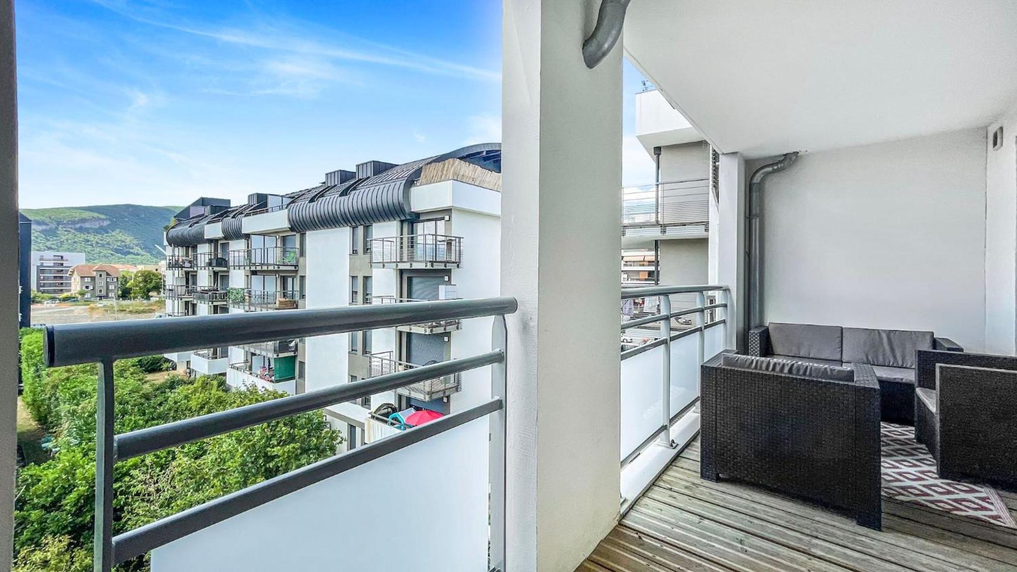 Homey Chloe - New - Parking Gratuit - Balcon Prive - Proche Geneve Анмас Екстериор снимка