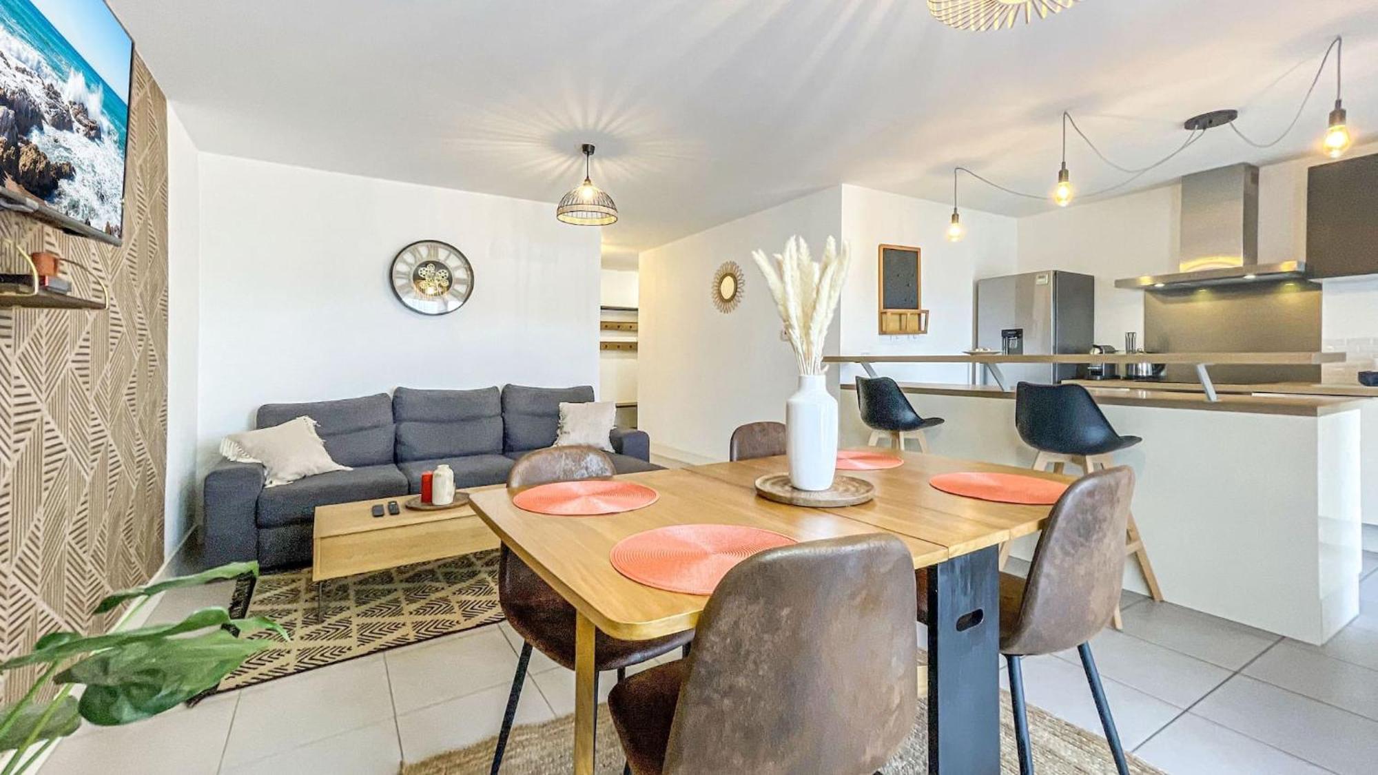 Homey Chloe - New - Parking Gratuit - Balcon Prive - Proche Geneve Анмас Екстериор снимка
